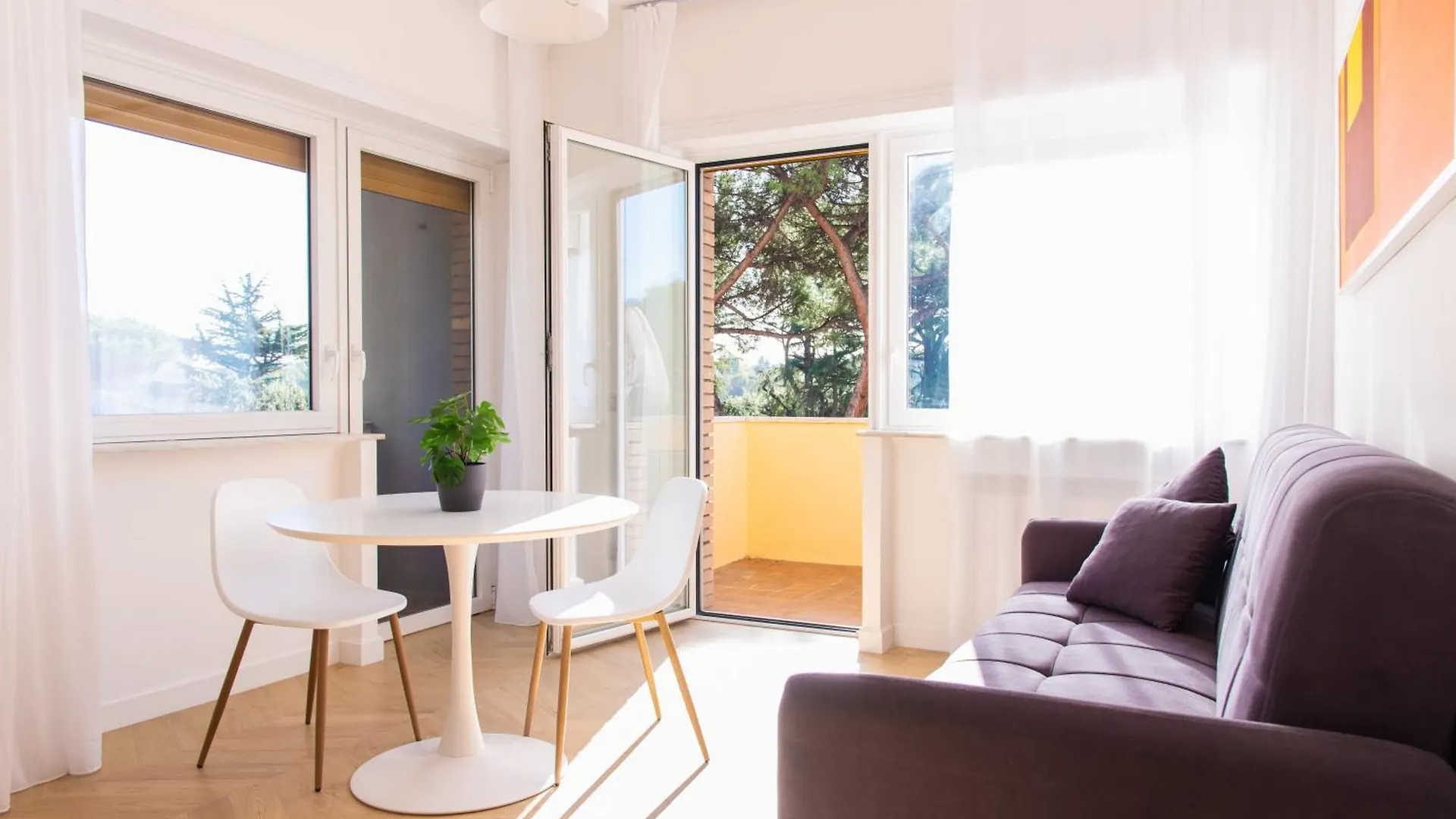 Apartment Ferienwohnung Eur Terrazzo Vista Laghetto Modigliani Rom